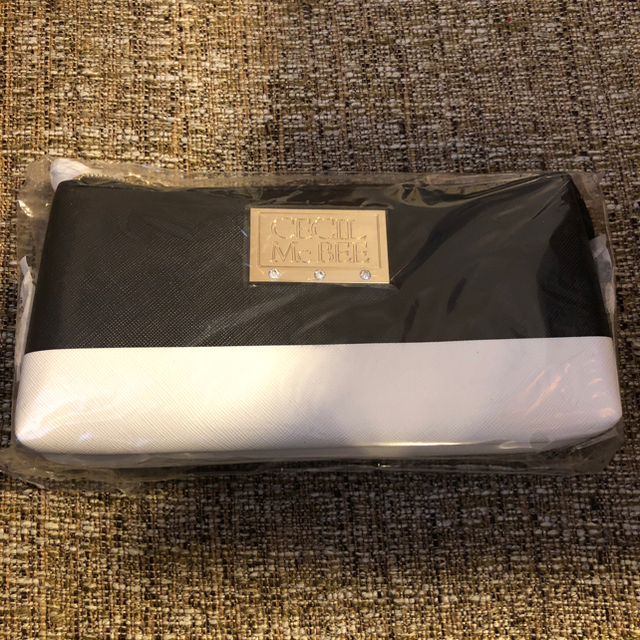 CECIL McBEE(セシルマクビー)のセシルマクビー  ポーチＬ ブラック レディースのファッション小物(ポーチ)の商品写真