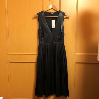 ザラ(ZARA)のレザーワンピース(ひざ丈ワンピース)