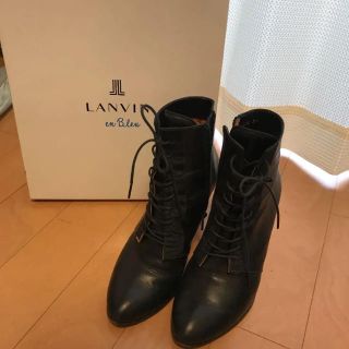 ランバンオンブルー(LANVIN en Bleu)のショートブーツ(ブーツ)