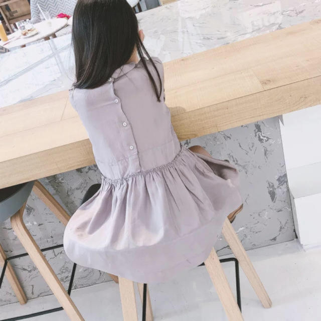 キッズ　ワンピース　新品　140  CARAMEL  キッズ/ベビー/マタニティのキッズ服女の子用(90cm~)(ワンピース)の商品写真