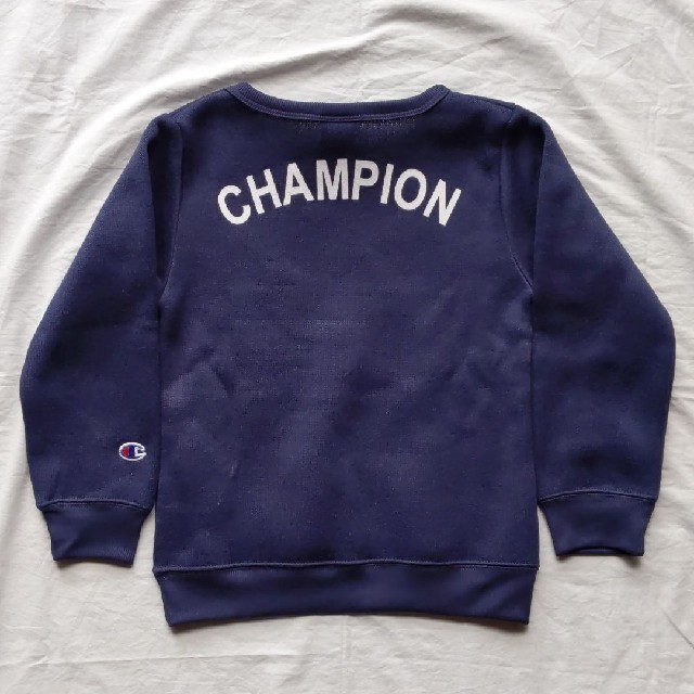 Champion(チャンピオン)の★新品★　チャンピオン  トレーナー　裏起毛　120 キッズ/ベビー/マタニティのキッズ服男の子用(90cm~)(その他)の商品写真