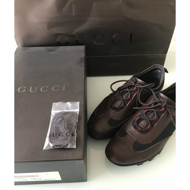 Gucci(グッチ)の★GUCCI グッチ　メンズ　レザースニーカー★ メンズの靴/シューズ(スニーカー)の商品写真