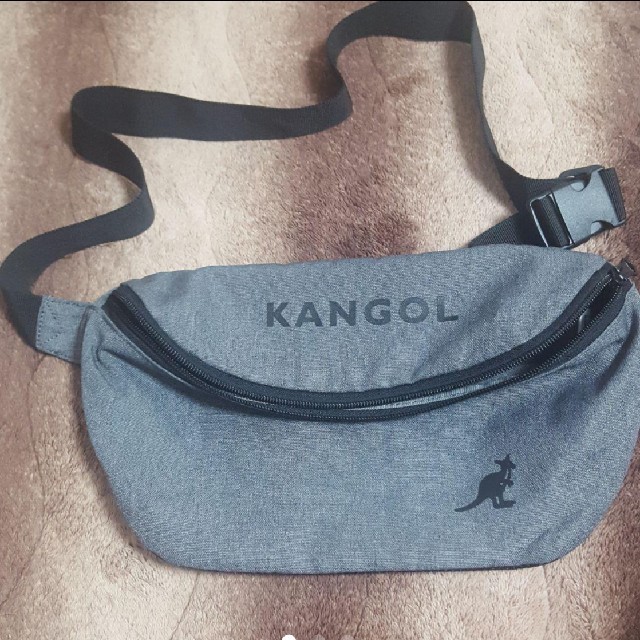 KANGOL(カンゴール)の値下げ！KANGOL ボディーバッグ ウエストポーチ レディースのバッグ(ボディバッグ/ウエストポーチ)の商品写真