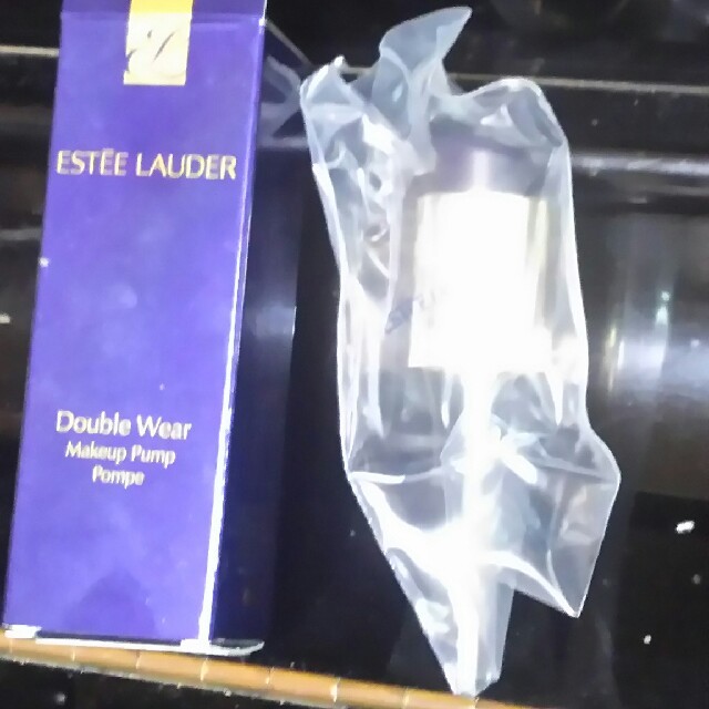 Estee Lauder(エスティローダー)のエスティ ローダー ダブルウェア メークアップ ポンプ コスメ/美容のベースメイク/化粧品(その他)の商品写真