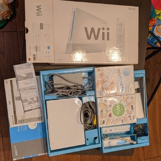 ウィー(Wii)の【りんりんこりん様専用】Nintendo Wii RVL-S-WA  本体(家庭用ゲーム機本体)