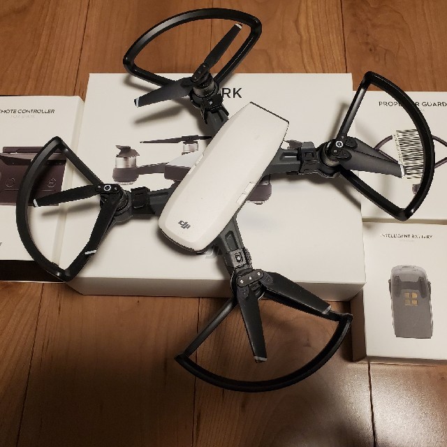 DJI SPARK スパークドローン 新品同様 DJI SPARK スパークドローン 新品同様