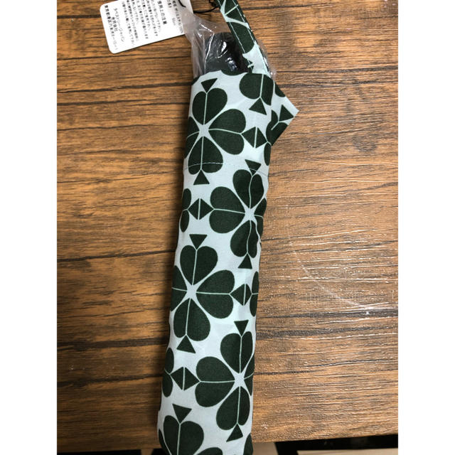 kate spade new york(ケイトスペードニューヨーク)のケイトスペード　ノベルティ折畳み傘 レディースのファッション小物(傘)の商品写真