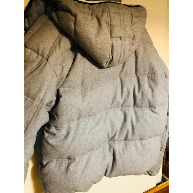 MONCLER(モンクレール)のモンクレール ダウンジャケット　4サイズ　グレー メンズのジャケット/アウター(ダウンジャケット)の商品写真