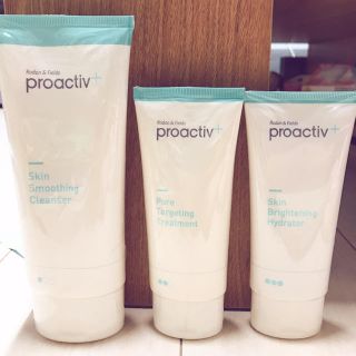 プロアクティブ(proactiv)のプロアクティブ+　3ステップセット(美容液)