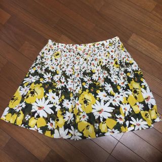 ジルバイジルスチュアート(JILL by JILLSTUART)のJILLSTUART 花柄スカート(ミニスカート)