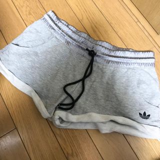 アディダス(adidas)のadidas Originals ショートパンツ　スウェット(ショートパンツ)