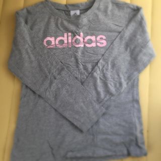 アディダス(adidas)のadidas Tシャツ(Tシャツ(長袖/七分))