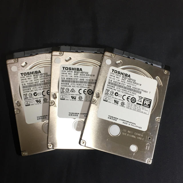 東芝(トウシバ)のHDD320GB/3台セット使用時間少/2.5インチ/SATA2/7mm/東芝 スマホ/家電/カメラのPC/タブレット(PCパーツ)の商品写真