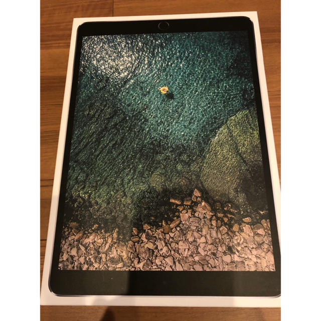 iPad(アイパッド)の【新同】iPad Pro 10.5 256G Wi-Fi ＋cellular スマホ/家電/カメラのPC/タブレット(タブレット)の商品写真