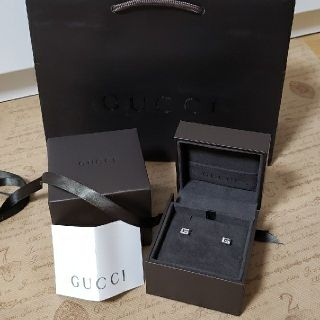 グッチ(Gucci)の■正規品■　GUCCI　K18　WG　Ｇロゴ　ピアス(ピアス)