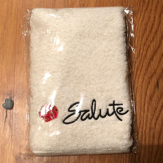 ワコール(Wacoal)のサルート Salute ハンドタオル　非売品　ノベルティ(ノベルティグッズ)