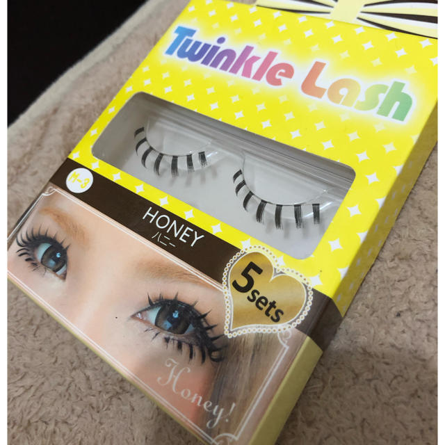 Twinkle Lash  つけまつげ 2P コスメ/美容のベースメイク/化粧品(つけまつげ)の商品写真