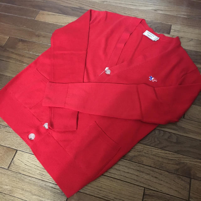 MAISON KITSUNE カーディガン　RED