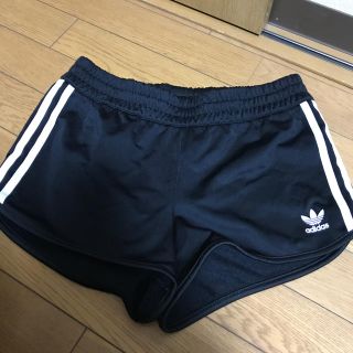 アディダス(adidas)のadidas Originals ショートパンツ　スリーライン(ショートパンツ)