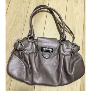 サルヴァトーレフェラガモ(Salvatore Ferragamo)のフェラガモ バック (ハンドバッグ)