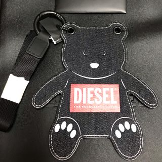 ディーゼル(DIESEL)のディーゼル パスケース チャーム 新品 ネイビー くま(パスケース/IDカードホルダー)