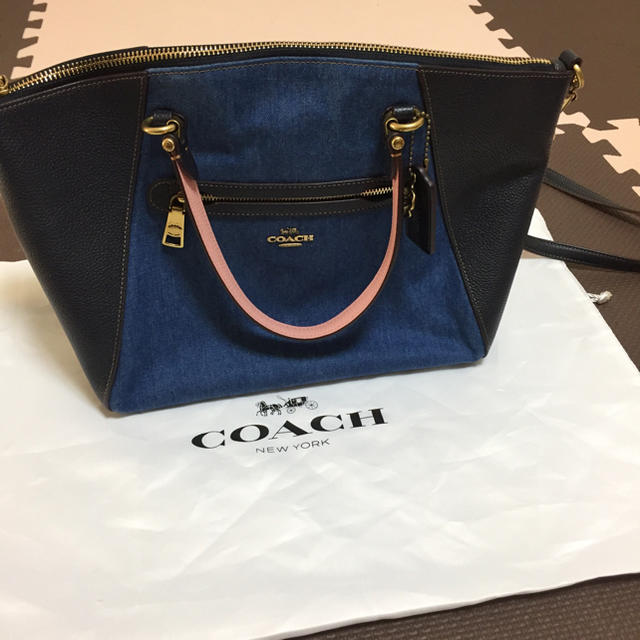 COACH(コーチ)のコーチ　日本限定　デニムハンドバッグ レディースのバッグ(ハンドバッグ)の商品写真