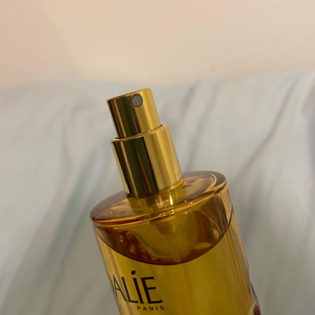 Cosme Kitchen(コスメキッチン)の新品　CAUDALIE  DIVINE OIL ボディオイル　 コスメ/美容のボディケア(ボディオイル)の商品写真