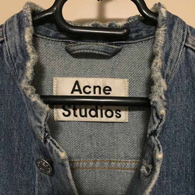ACNE(アクネ)のACNE STUDIOS ノーカラー デニムジャケット メンズのジャケット/アウター(Gジャン/デニムジャケット)の商品写真