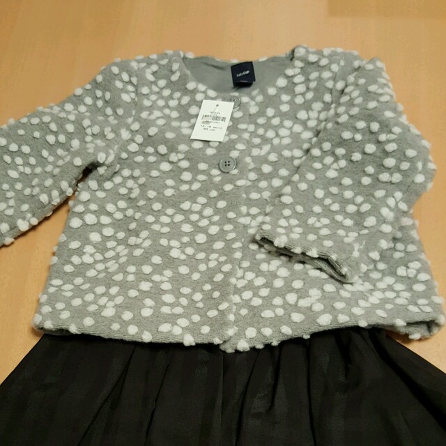 babyGAP(ベビーギャップ)の【12/11までの出品‼】ジャケット キッズ/ベビー/マタニティのベビー服(~85cm)(ジャケット/コート)の商品写真