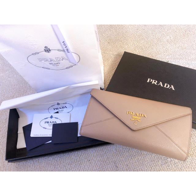 財布PRADA♡SAFFIANO♡サフィアーノ♡カメオ♡長財布