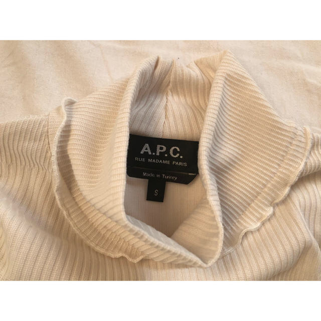 A.P.C(アーペーセー)のA.P.C. タートルネック　セーター レディースのトップス(ニット/セーター)の商品写真