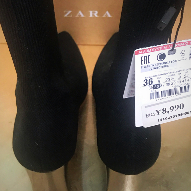 ZARA ストレッチ入り生地ヒールアンクルブーツの通販 by iMe's shop｜ザラならラクマ