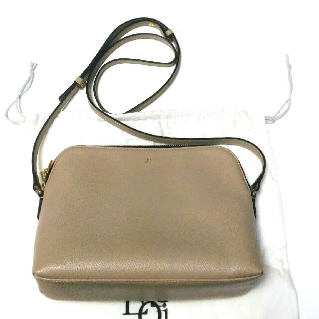 【週末値下げ】未使用 Epoi zacca ショルダーバッグ ベージュ レディースのバッグ(ショルダーバッグ)の商品写真