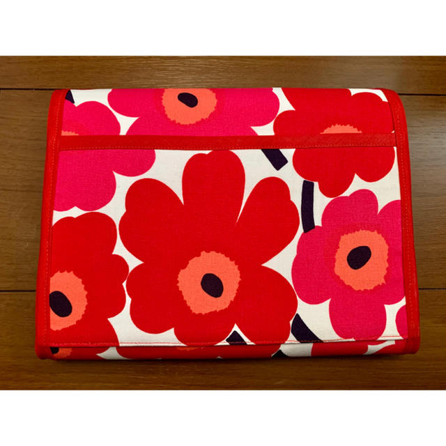 marimekko(マリメッコ)の母子手帳ケース☆大人気の柄＆カラー キッズ/ベビー/マタニティのマタニティ(母子手帳ケース)の商品写真