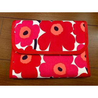 マリメッコ(marimekko)の母子手帳ケース☆大人気の柄＆カラー(母子手帳ケース)