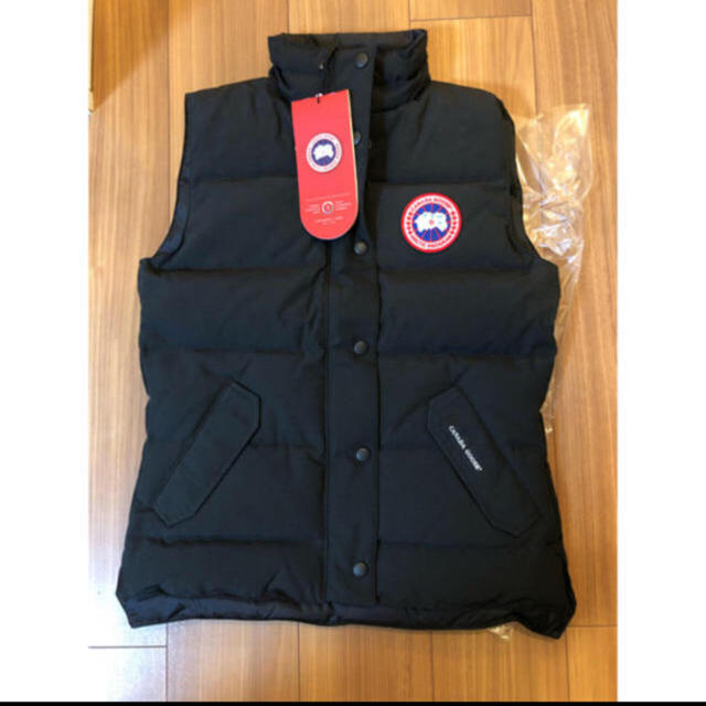 CANADA GOOSE(カナダグース)のCANADA GOOSE FREESTYLE VESTフリースタイルベスト レディースのジャケット/アウター(ダウンベスト)の商品写真