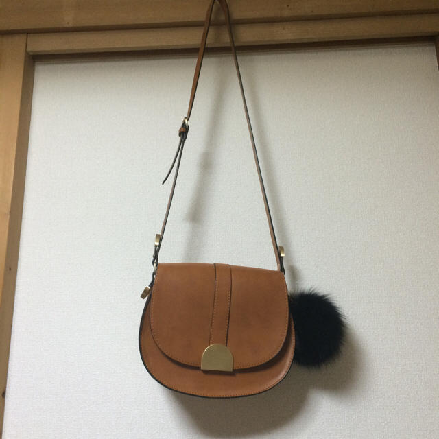 ZARA ショルダーバッグ