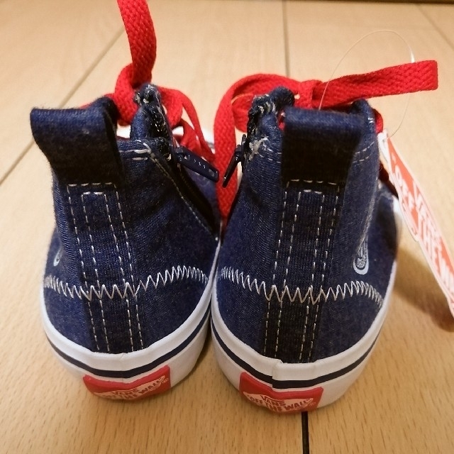 VANS(ヴァンズ)のあいぽん様専用　キッズ VANS キッズ/ベビー/マタニティのキッズ靴/シューズ(15cm~)(スニーカー)の商品写真