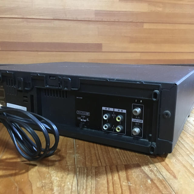 訳あり☆VHSビデオデッキ☆aiwa アイワ HV-GR7の通販 by うづき 訳あり☆VHSビデオデッキ☆aiwa アイワ HV-GR7の通販 by うづき
