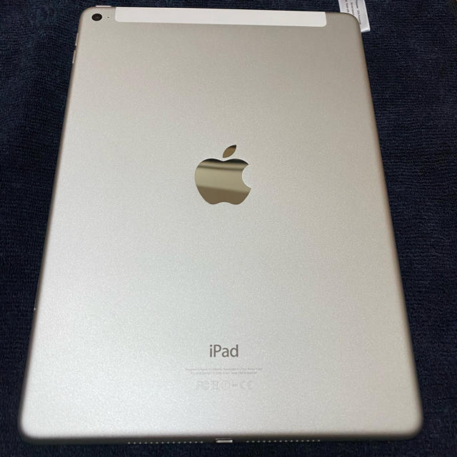 iPad(アイパッド)のiPad Air2 シルバー 32GB スマホ/家電/カメラのPC/タブレット(タブレット)の商品写真