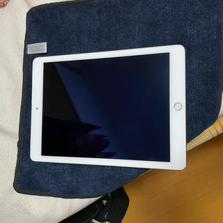 アイパッド(iPad)のiPad Air2 シルバー 32GB(タブレット)