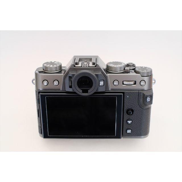 富士フイルム(フジフイルム)のFUJIFILM X-T30 ボディチャコールシルバー 極美品 スマホ/家電/カメラのカメラ(ミラーレス一眼)の商品写真