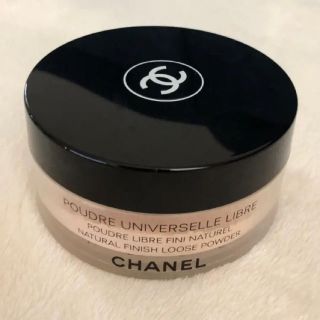 シャネル(CHANEL)のパフ新品 シャネル プードゥル ユニヴェルセル リーブル 20 クレール(フェイスパウダー)