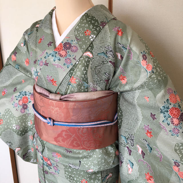 新品 しつけ付き はんなり華やか 小紋