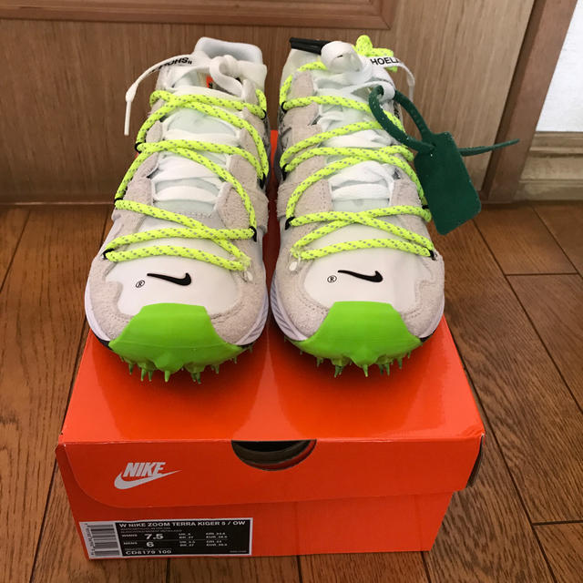 新品　未使用　NIKE off-white 24.5 ズームテラカイガースニーカー