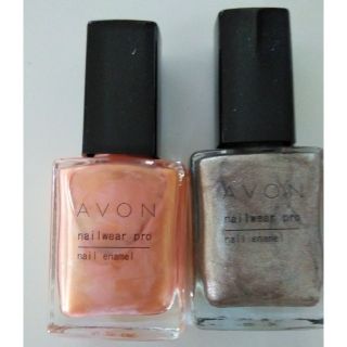 エイボン(AVON)のネイルエナメル(２本)(マニキュア)