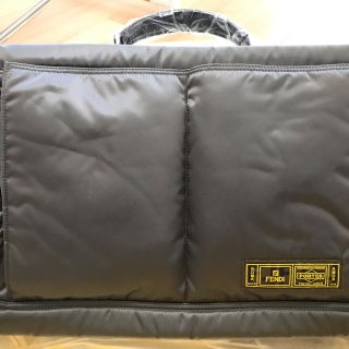 フェンディ(FENDI)のFENDI PORTER REGULAR PEEKABOO グレー(ビジネスバッグ)