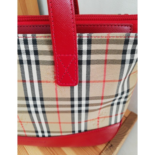 BURBERRY(バーバリー)の美品　バーバリー　ハンドバッグ レディースのバッグ(ハンドバッグ)の商品写真