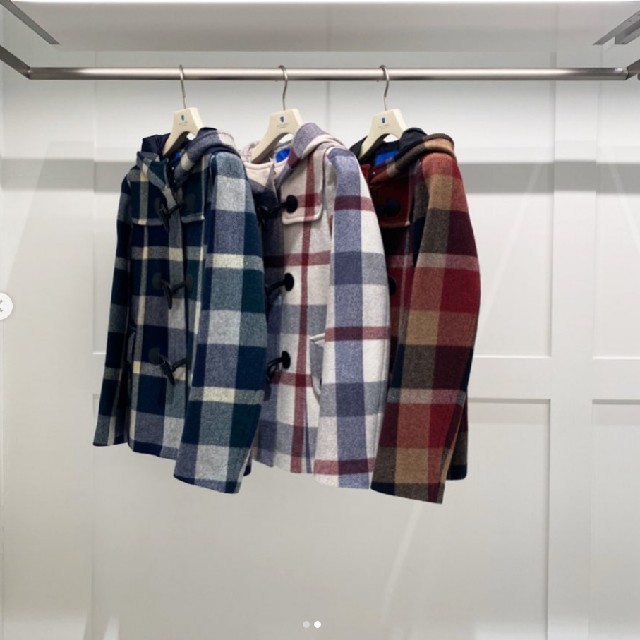 BURBERRY BLUE LABEL(バーバリーブルーレーベル)の新品  ブルーレーベルクレストブリッジ  CBチェック ダッフルコート 38 レディースのジャケット/アウター(ダッフルコート)の商品写真