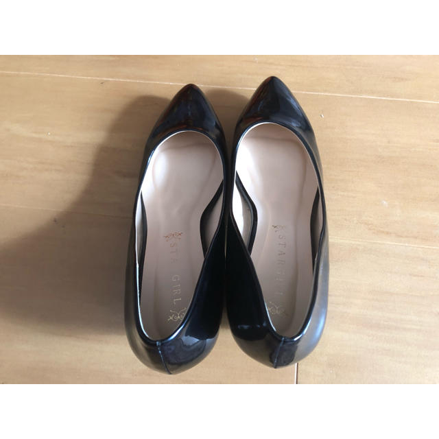 エナメルパンプス☆ブラック レディースの靴/シューズ(ハイヒール/パンプス)の商品写真